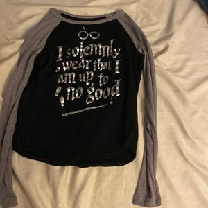 Long sleeve graphic tee